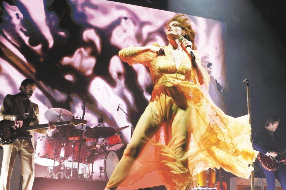 La banda británica llegó al Palacio de los Deportes para tocar temas de su nuevo disco High as hope. Foto/CARLOS MEJÍA. EL UNIVERSAL