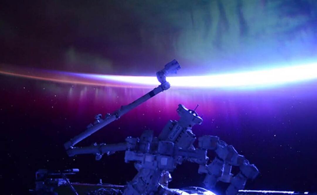 Las auroras boreales son un fenómeno de luz en el cielo. Foto: Twitter @StationCDRKelly