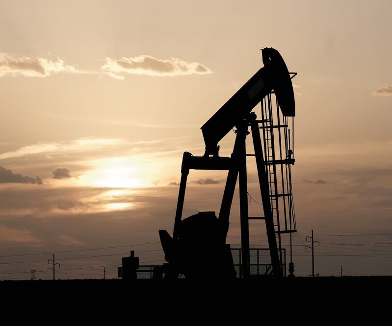 De acuerdo con empresarios petroleros, en México hace falta un sistema de almacenamiento para aprovechar los bajos precios de los combustibles. Foto: JESSICA LUTZ. REUTERS