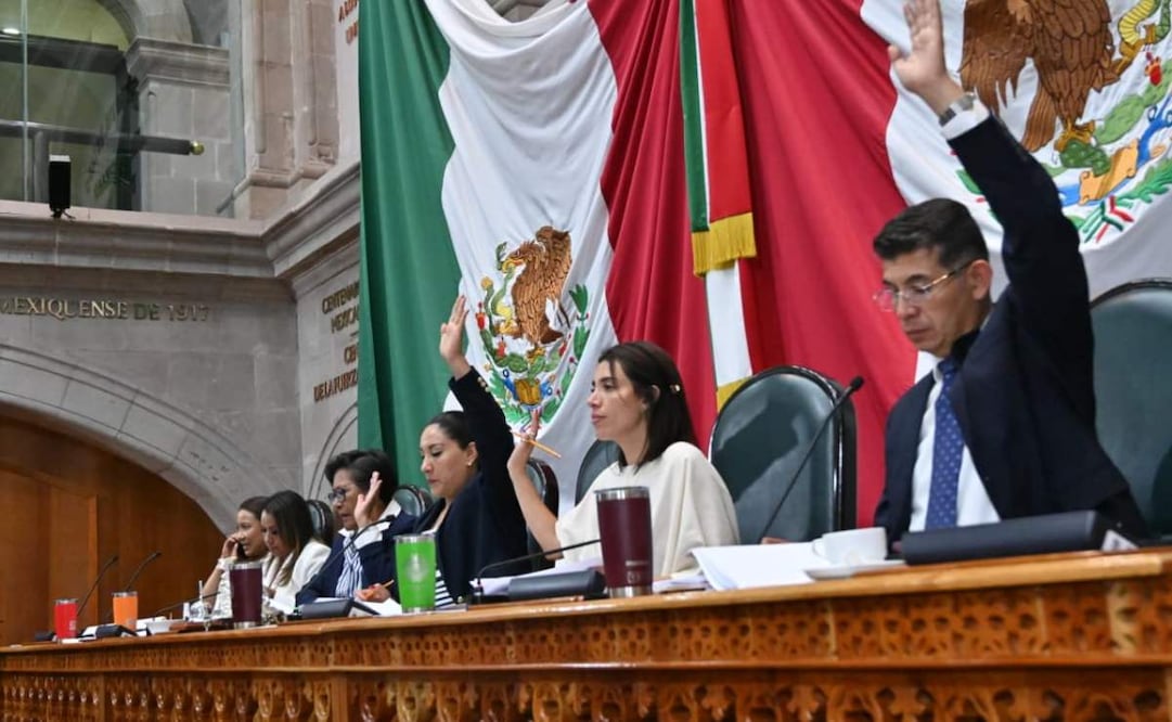 Aprueban que padres elijan libremente el orden de los apellidos. Foto: Especial.