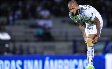 Dani Alves habló sobre su futuro y renovación con Pumas