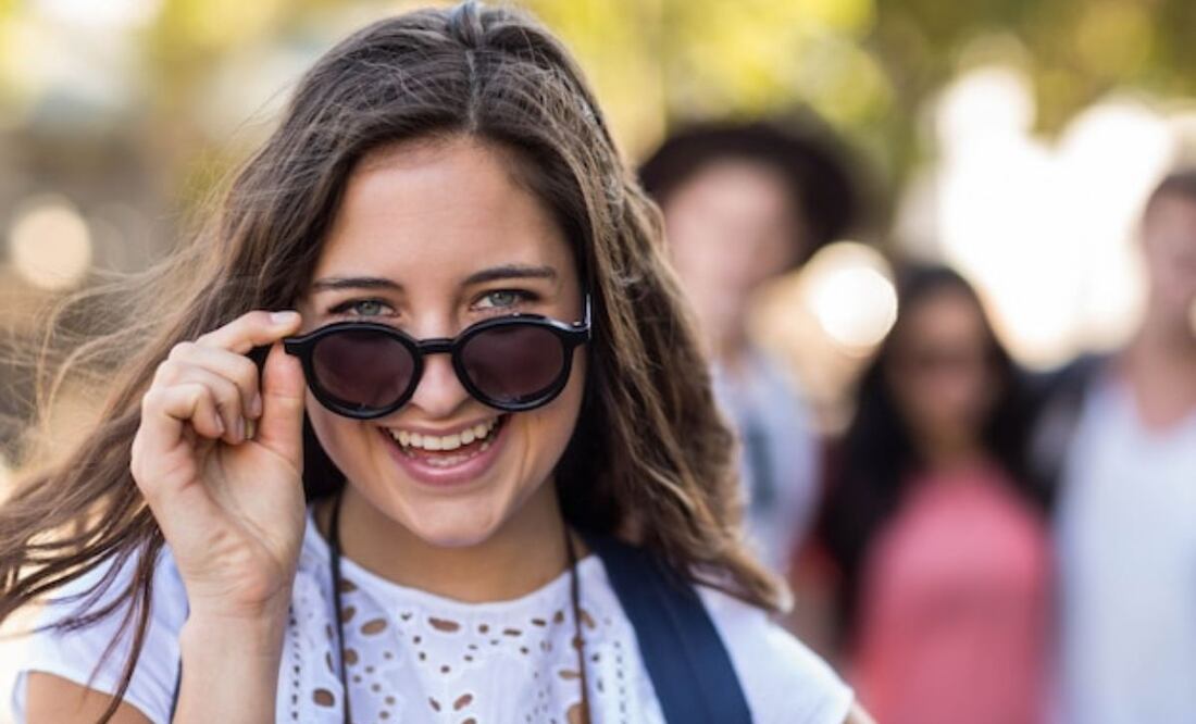 Este análisis pone de relieve cómo la inteligencia artificial puede ofrecer perspectivas sobre comportamientos culturales y comunicativos en diferentes países. Fuente: Freepik.