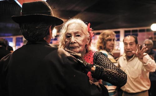 Salón los Ángeles, 89 años de danzón y rumberas