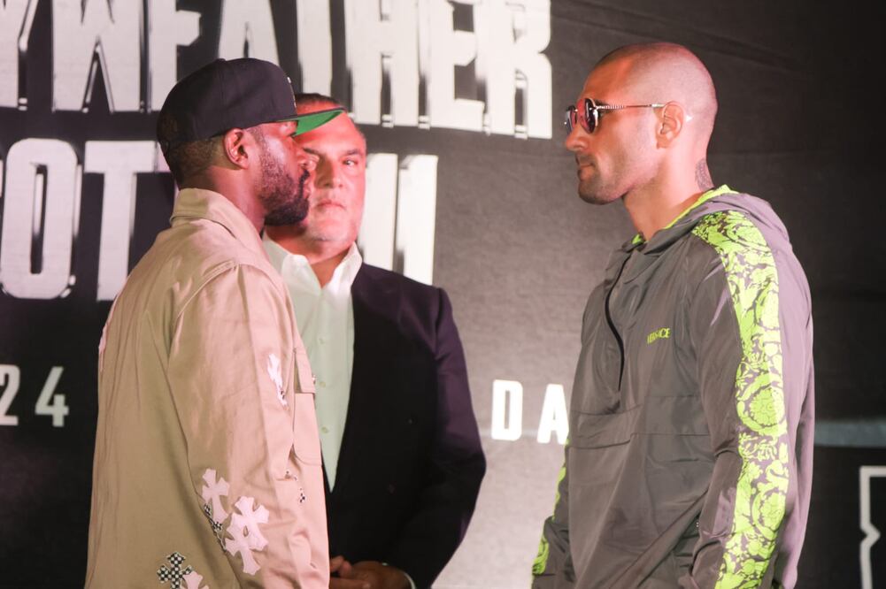 Cara a cara de Floyd Mayweather y John Gotti - Foto: Carlos Mejía/ EL UNIVERSAL