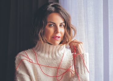 Alejandra Ambrosi teje nuevos "Hilos" en torno a la violencia