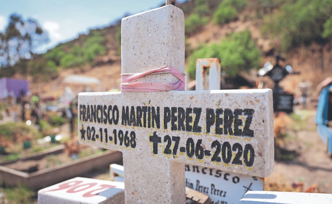 El Panteón Covid recibió a más de mil 200 personas que murieron por la pandemia entre 2020 y 2022; su ampliación resultó insuficiente, por lo que las autoridades analizan exhumar restos para incrementar el espacio disponible. Foto: de Luis Camacho