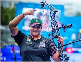 ¿Quién es Andrea Becerra?; La medallista de oro mexicana en el Mundial de Tiro con Arco 2025