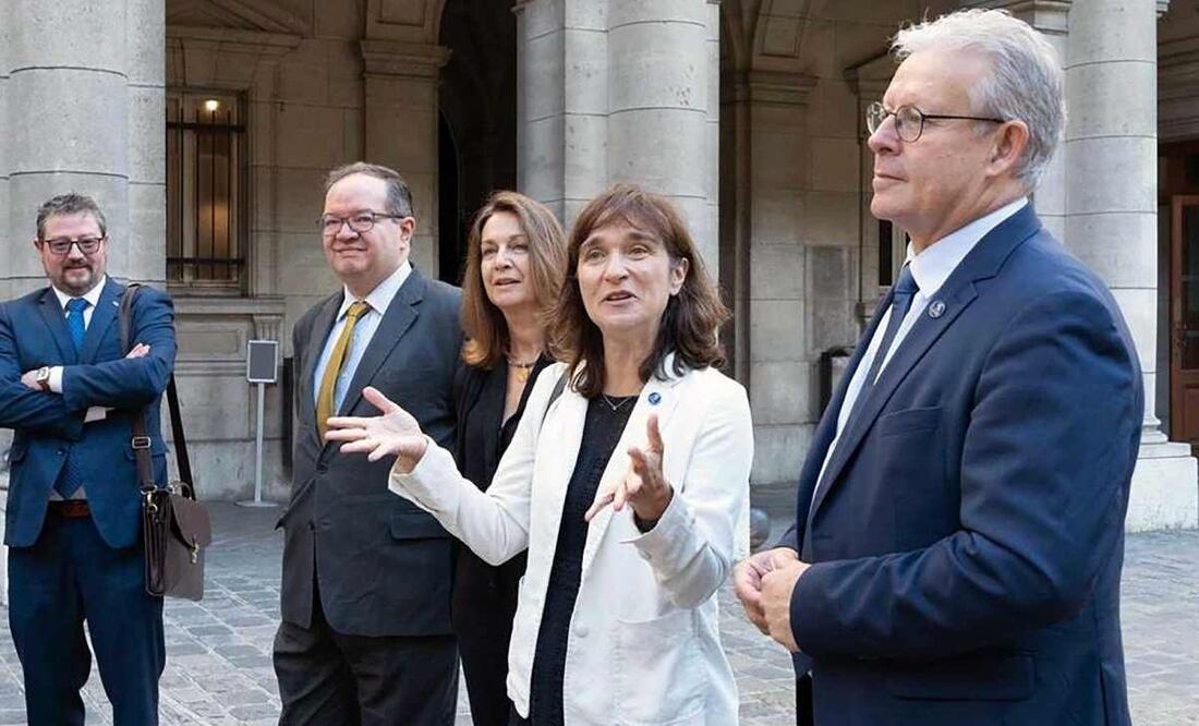El rector Leonardo Lomelí y la presidenta de la Universidad de la Sorbona, Nathalie Drach-Temam. Foto: Tomada de la cuenta de X de @UNAM_MX