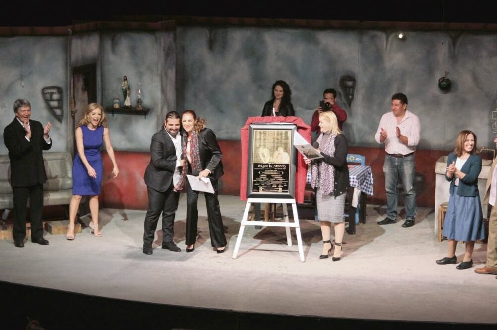 Cuevas y Banquells amadrinaron las mil 200 funciones de Made in México (CARLOS MEJIA. EL UNIVERSAL)