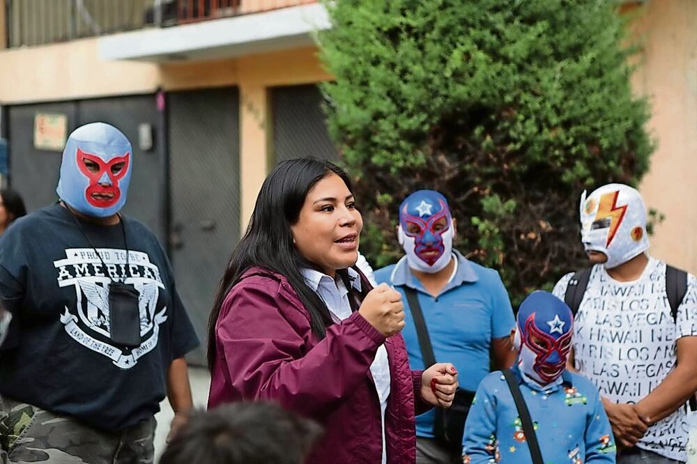 Lourdes Paz plantea agua para todos en Iztacalco