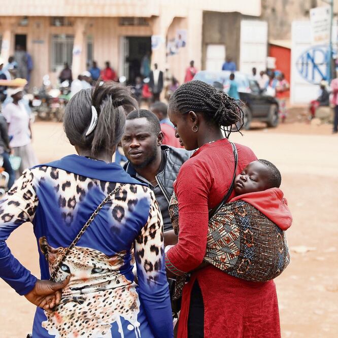 Habitantes de la provincia de Kivu Norte, en la República Democrática del Congo, una zona donde suelen destinarse recursos de ayuda. Foto: GORAN TOMASEVIC. REUTERS