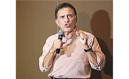 Retiran 12 mil perredistas apoyo a Yunes Linares