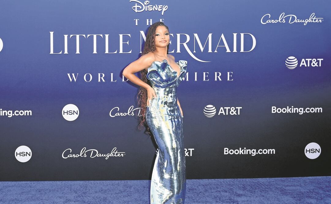 Halle lució un vestido plateado con un escote en forma de conchas marinas. Foto: AFP