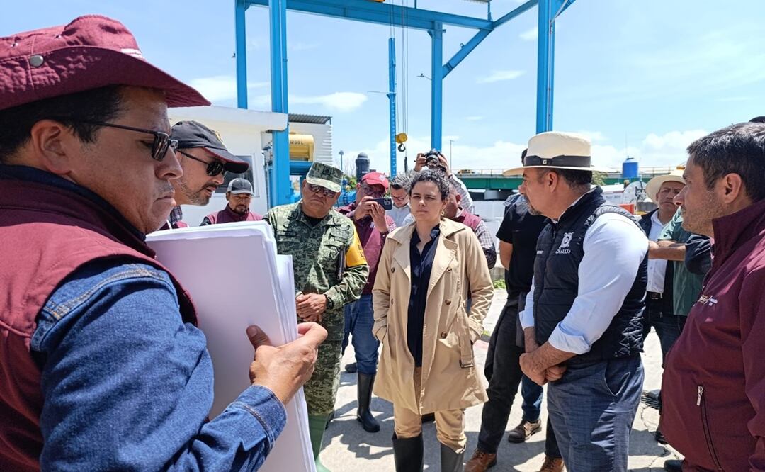 Titular de la Segob supervisa obras en Chalco para mitigar futuras inundaciones tras severa contingencia. Foto: Emilio Fernández