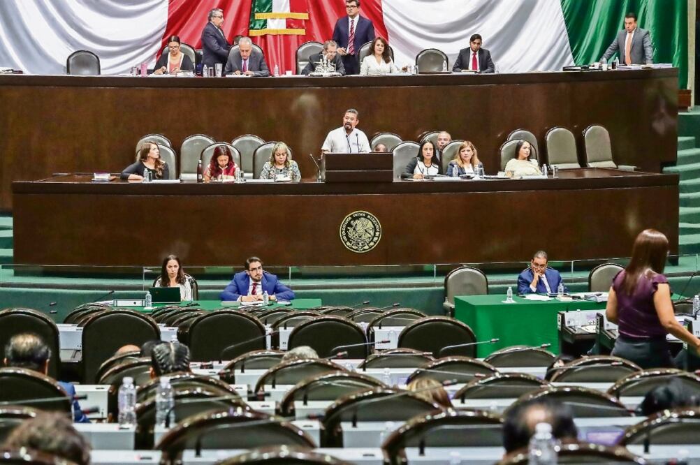 Al defenderse en el juicio de desafuero, Cipriano Charrez aseguró ante el pleno de San Lázaro que demostrará su inocencia y acusó un linchamiento mediático y jurídico implementado por intereses del gobierno de Hidalgo. / DIEGO SIMÓN. EL UNIVERSAL