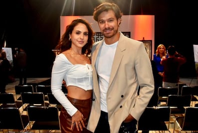 Karla Esquivel y Brandon Peniche no ocultan “su amor”