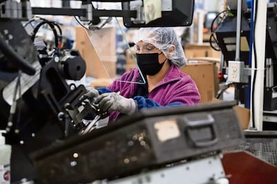 Tasa de desempleo alcanza mínimo histórico en octubre