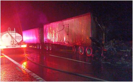 Choque entre tractocamiones en carretera Texcoco-Calpulalpan deja un herido y ambas unidades en llamas
