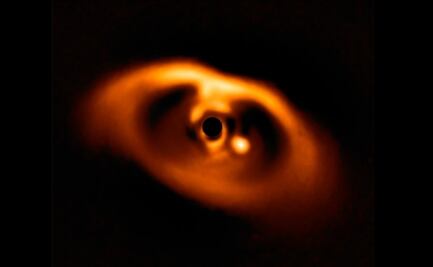 Confirman imágenes de dos planetas gigantes recién nacidos