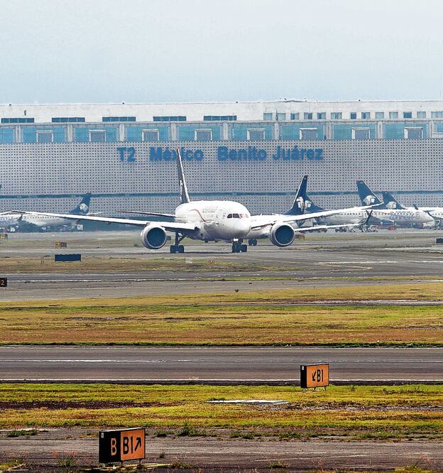 De acuerdo con datos del AICM, actualmente, está saturado desde las 07:00 horas hasta las 22:00 horas. Foto: Archivo / EL UNIVERSAL