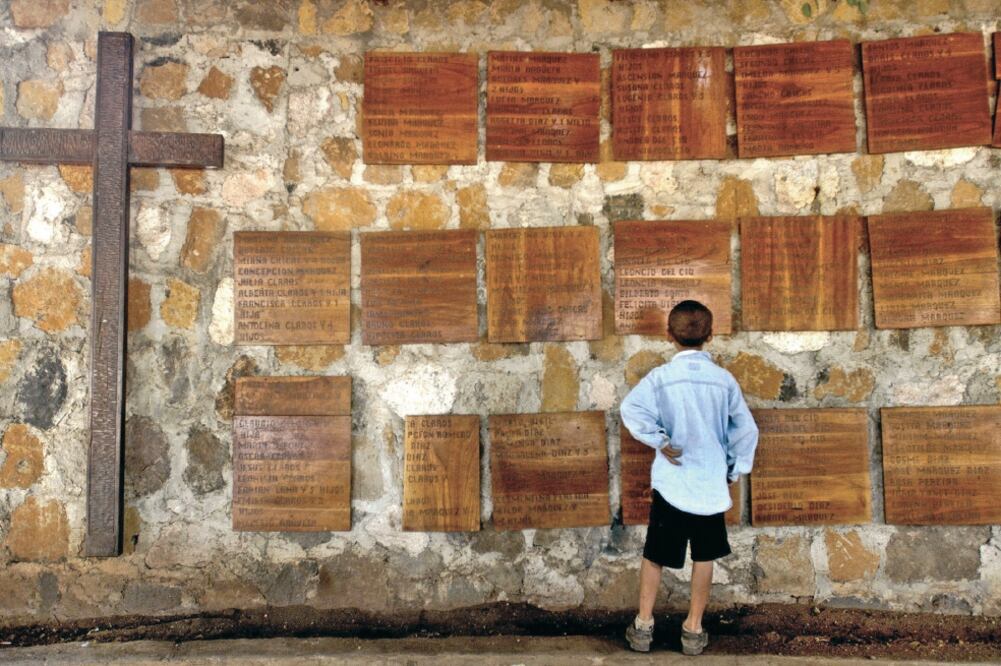 Ejército salvadoreño deberá informar de niños desaparecidos