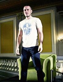 José Madero se disculpa con fans