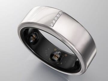 Así es el costoso anillo tecno que usan los millonarios