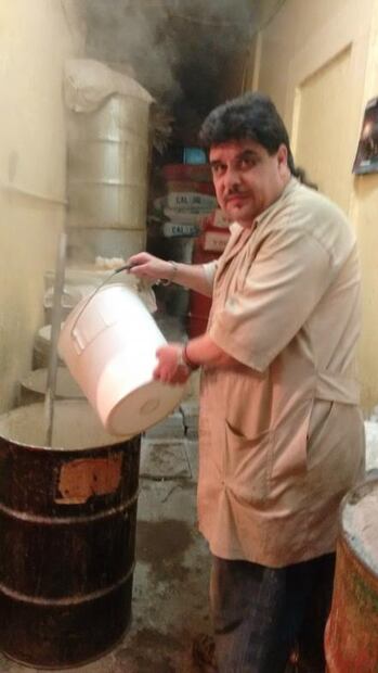 “A las hijas ya nadie les enseña a preparar mole”