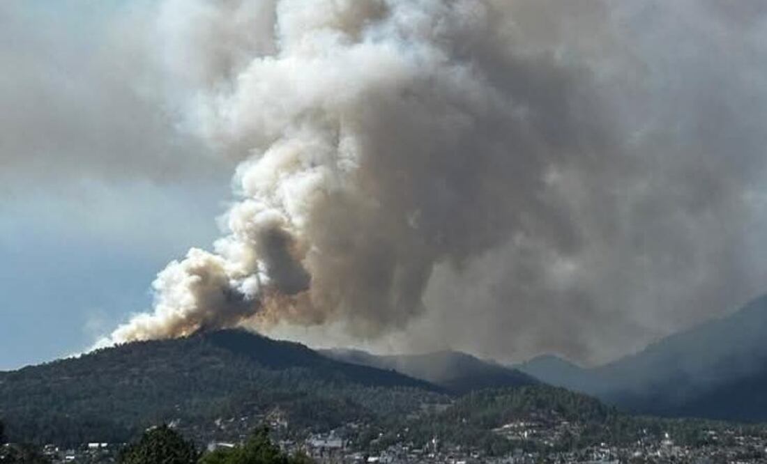 Reportan incendio forestal fuera de control en Tlaxiaco, Oaxaca (16/03/2025). Foto: Especial/El Universal