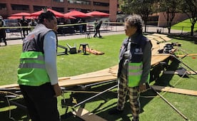 Jóvenes caen de gradas cuando se tomaban fotos de graduación; hay 23 afectados con golpes y lesiones menores: SGIRPC