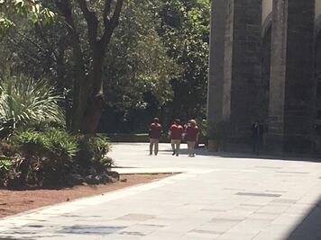 Poca presencia de empleadas y turistas en Palacio Nacional