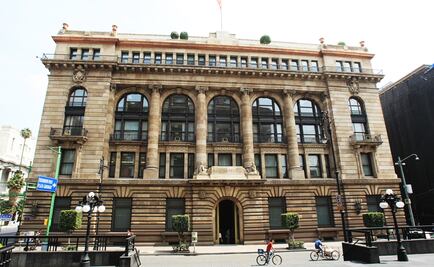 Banxico recorta expectativa de crecimiento para 2018 y 2019