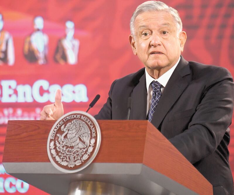 Andrés Manuel López Obrador aseguró que él ordenó a Bartlett revisar contratos de la CFE. JUAN ARMANDO MARTÍNEZ. EL UNIVERSAL