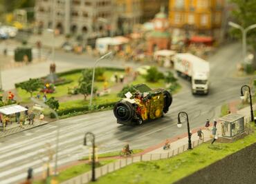 Un paseo por la ciudad miniatura con Street View