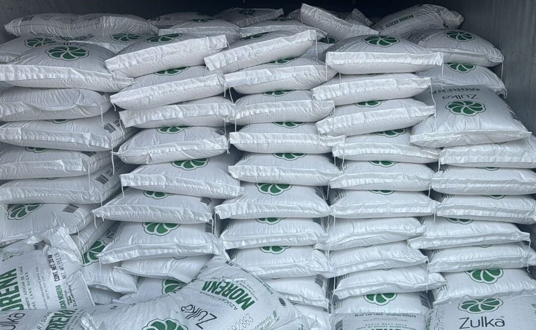 Recuperan el cargamento con 60 toneladas de azúcar que fue sustraído el pasado 21 de mayo en la carretera federal México-Puebla. Foto: Especial