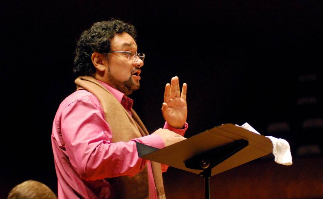 Vargas gana 50 mil dólares mensuales Foto:Archivo