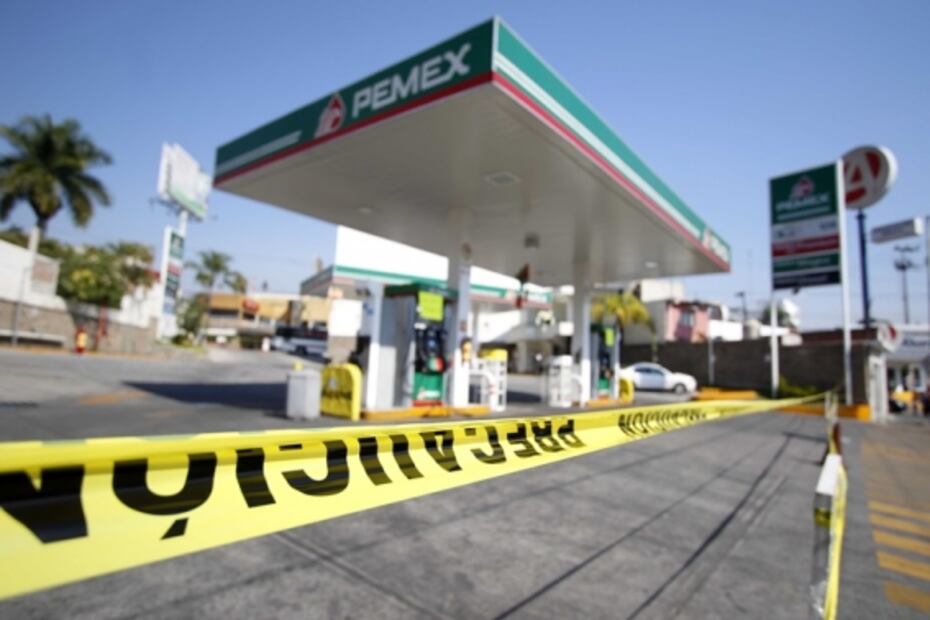 Hace un año, los automovilistas hacían largas filas por el desabasto de gasolina