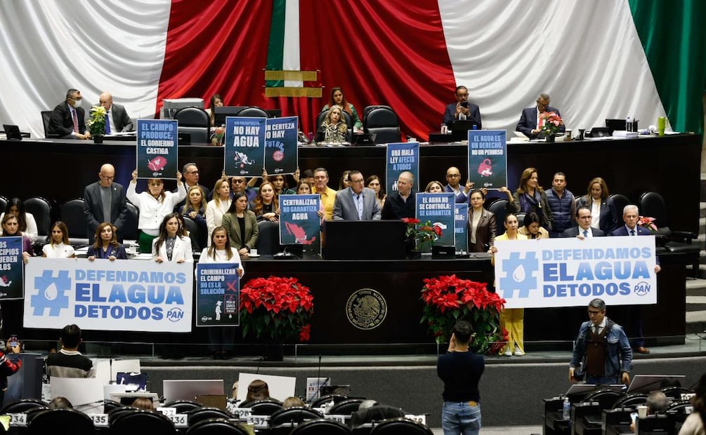 Aprueban en lo general la ley de aguas en el pleno de la Cámara de Diputados (03/12/2025). Foto: Diego Simón Sánchez / EL UNIVERSAL