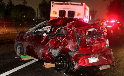 Beetle a exceso de velocidad choca y deja dos muertos en la México-Querétaro