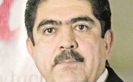 Un ex presidente del PAN cerca de AMLO