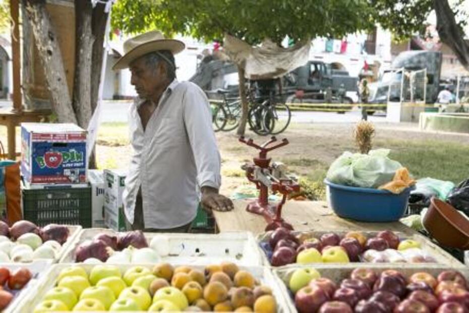 Se reactivan primeros comercios tras terremoto en Juchitán