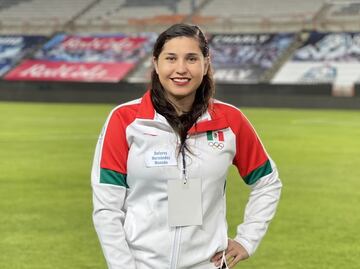 Dolores Hernández, la clavadista mexicana que incursiona como gamer para llegar a París 2024