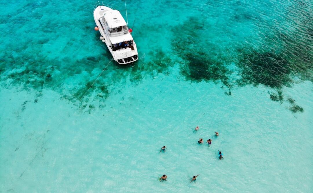 El impuesto aplica para los turistas extranjeros que lleguen a destinos como Cancún o Cozumel. Foto: Unsplash. Fernando Jorge