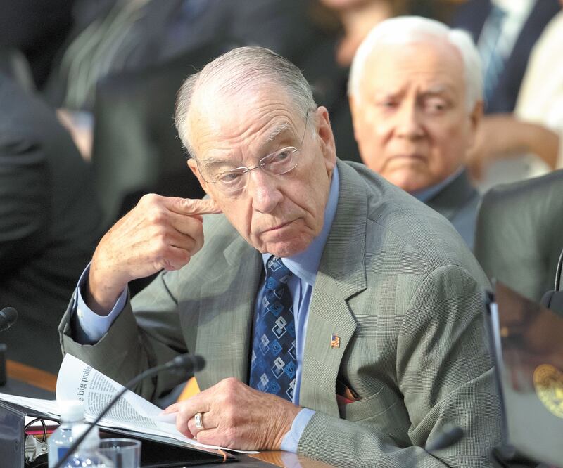 El senador republicano Chuck Grassley considera que si esta semana no se llega a un acuerdo por el T-MEC, no se votará antes de acabar el año. Foto/ALEX WONG. AFP