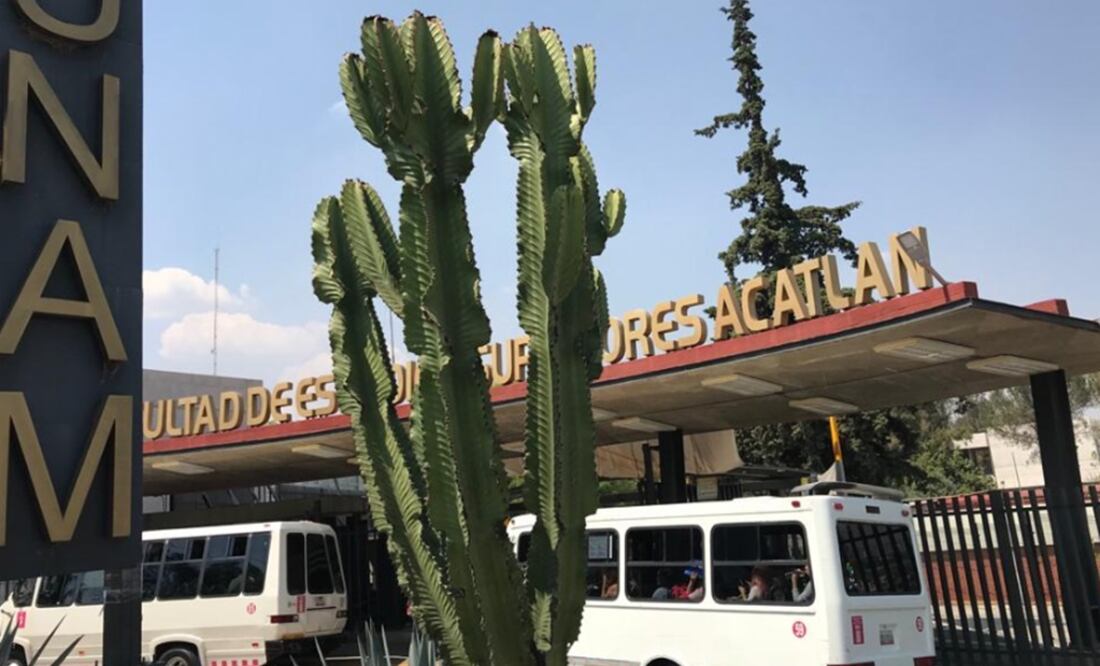 La noche de este miércoles, un grupo de encapuchados tomó de manera violenta las instalaciones de la FES Acatlán. Foto: Rebeca Jiménez/ EL UNIVERSAL