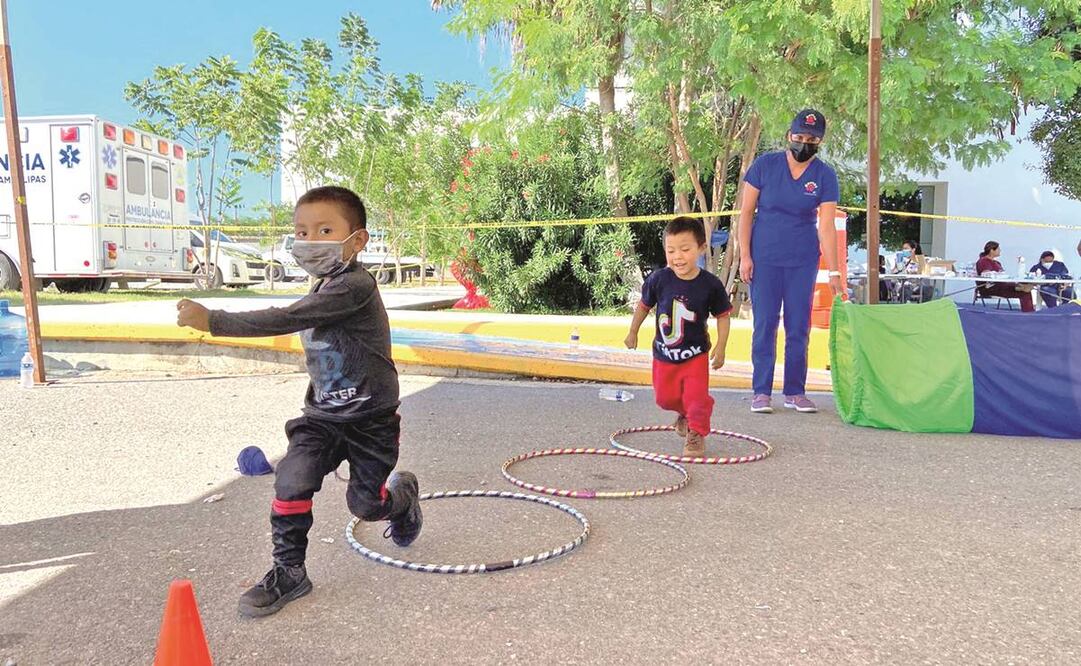 Los menores migrantes asegurados con el grupo de 652 centroamericanos fueron atendidos por el DIF estatal. Foto: Especial.