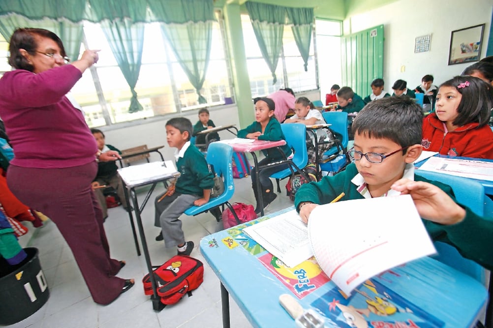 De acuerdo con la OCDE, México presenta un índice de deserción escolar de 50%, uno de los más elevados en América Latina (ARCHIVO EL UNIVERSAL)