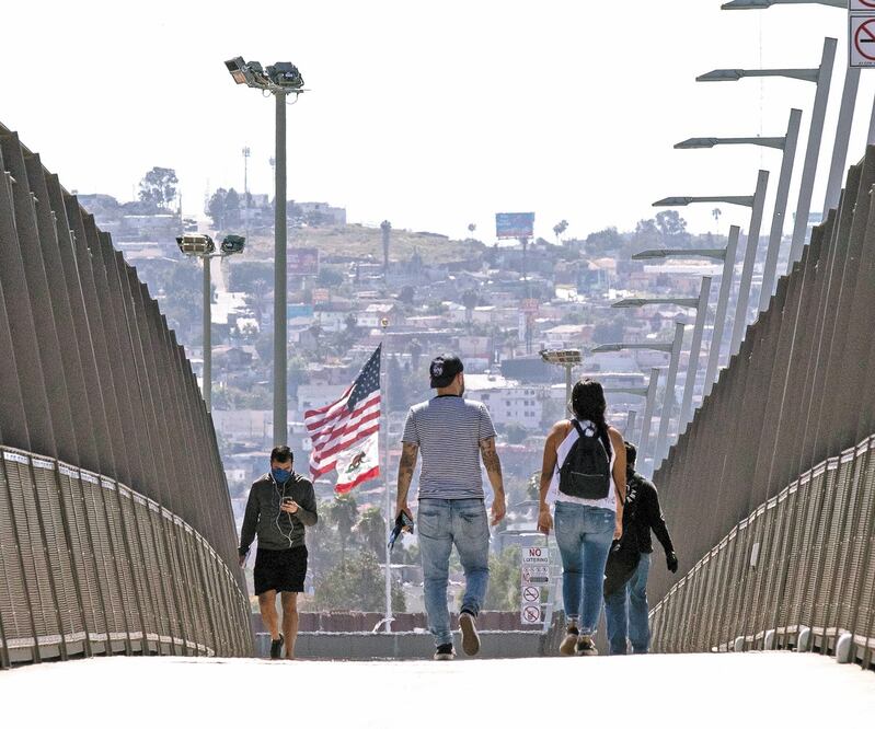 Debido a la migración de mujeres provenientes de Venezuela, Colombia, Argentina, Cuba, Brasil y países de Europa, México se ha convertido en un punto importante para los tratantes, quienes las “recluta n” por medio de engaños; algunas incluso son traslada