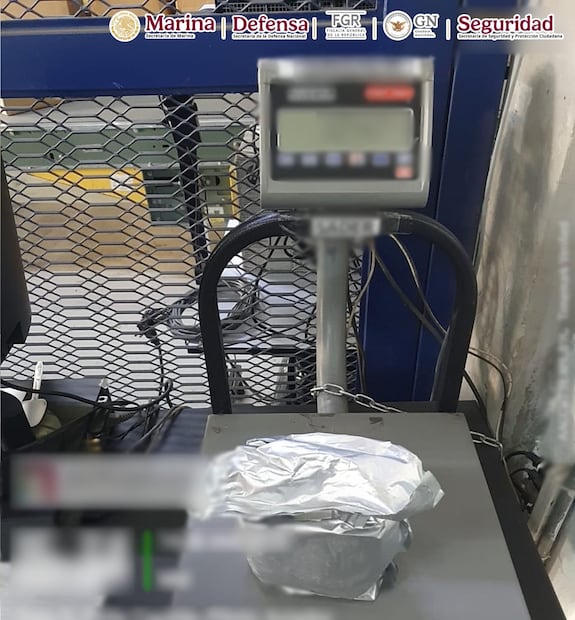 Aseguran paquete con cerca de un kilo de clorhidrato de fentanilo proveniente de Asia; decomiso tiene un valor de 20 mdd (16/01/2026)