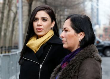 La sonrisa de "El Chapo" a Emma Coronel en NY